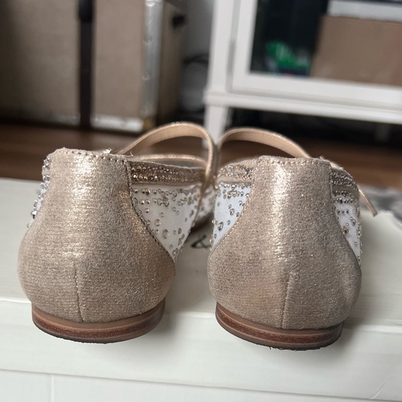 Dolce Vita Women's Glittering Tan Mary Jane Flats size 7 - Picture 7 of 8